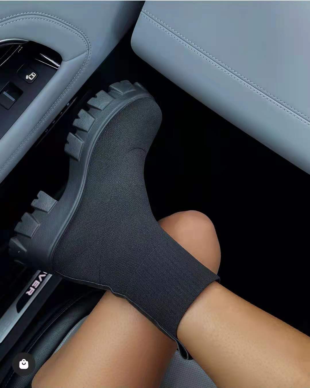 Mid-Calf Casual Platform Knitted Boots