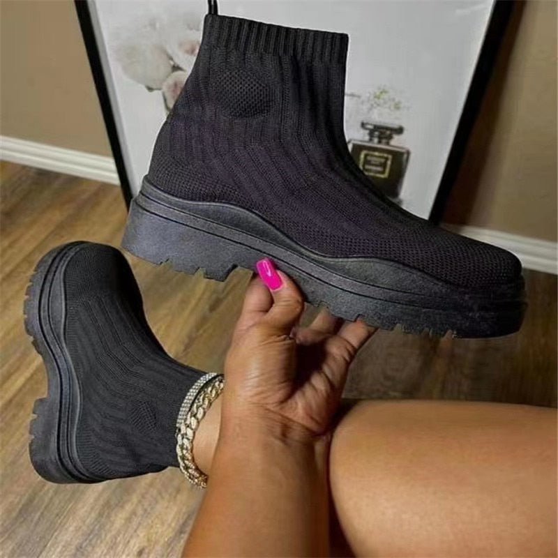 Lights Out Knitted Short Boots